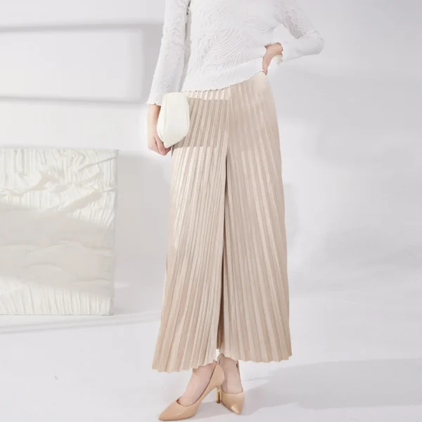 High Quality Plus Size Women Fashion Golden Velvet Casual Pants Women High Waist Wide Leg Pants Pleated Pants - Image 5