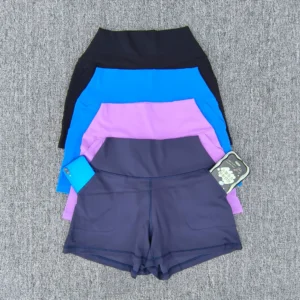 Solid color high waist, hip lifting, fitness pocket, elastic sports shorts, running, cycling, base, wearing yoga pants for women